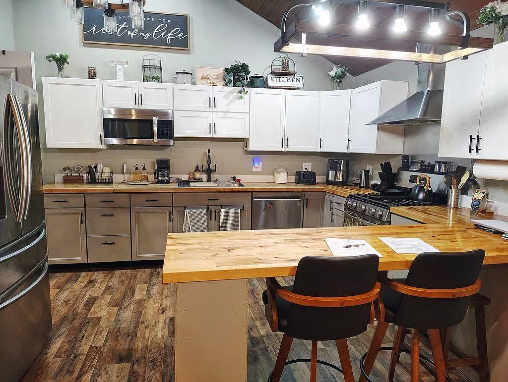 1 bed, 1.0 bath, 720 sqft, $1,800 — Photo 3