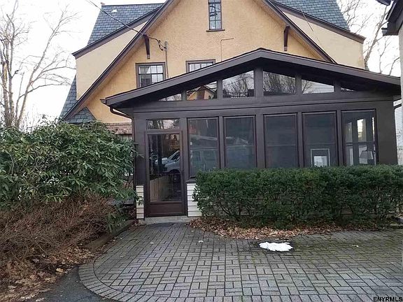 3rd image of 1455 Western Ave