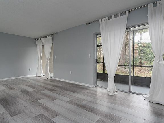 3rd image of 140 Orchid Woods Ct APT 8A