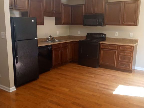 3rd image of 1732 Thistlewood Dr #9677869