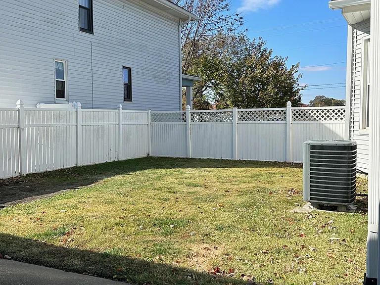 422 S Willow Rd — Photo 18