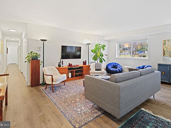 3rd image of 3355 University Blvd W #T-2