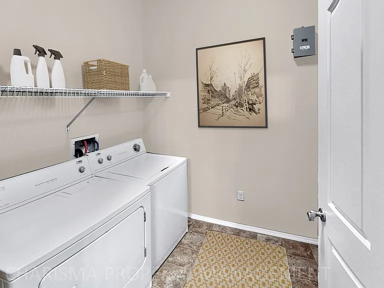 Ridgeview Apartments — Photo 29