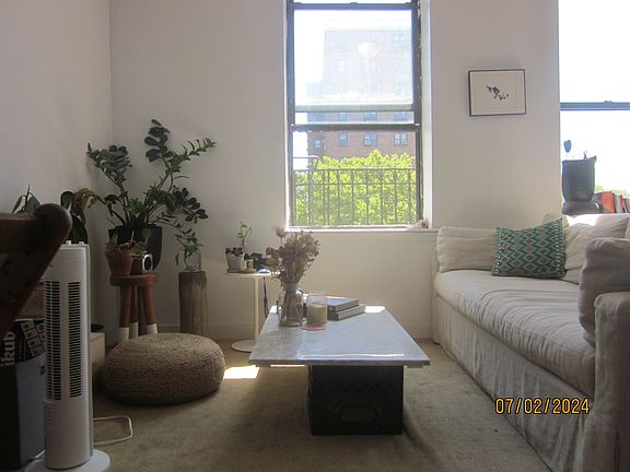 2nd image of 350 Roebling St #14