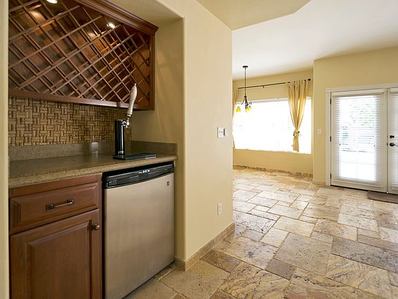 5th image of 195 W Los Arboles Dr