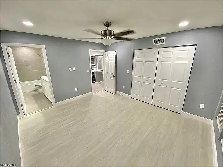 8096 Harrisburg Dr — Photo 6