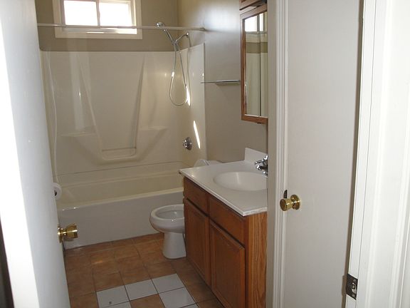 5th image of 241 Willow St #0