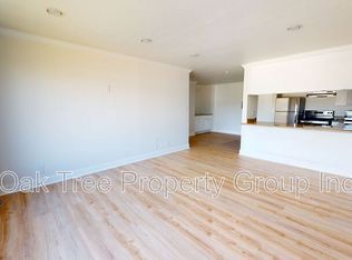 351 Lester Ave #351-03C, Oakland, CA 94606
