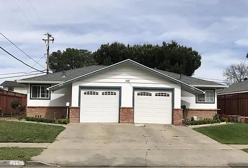 1438 Darryl Dr Photo 1