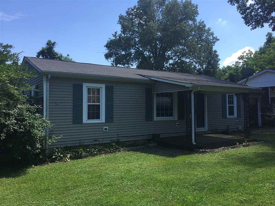 1376 Cumberland St, Dyersburg, TN 38024 Zillow