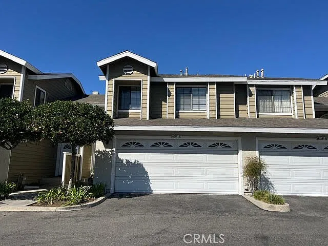 3 bed, 2.5 bath, 1200 sqft, $3,700 — Photo 1
