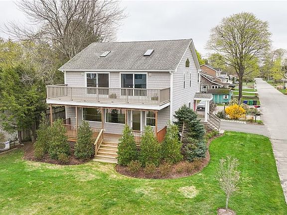 3rd image of 190 Charlotte Dr