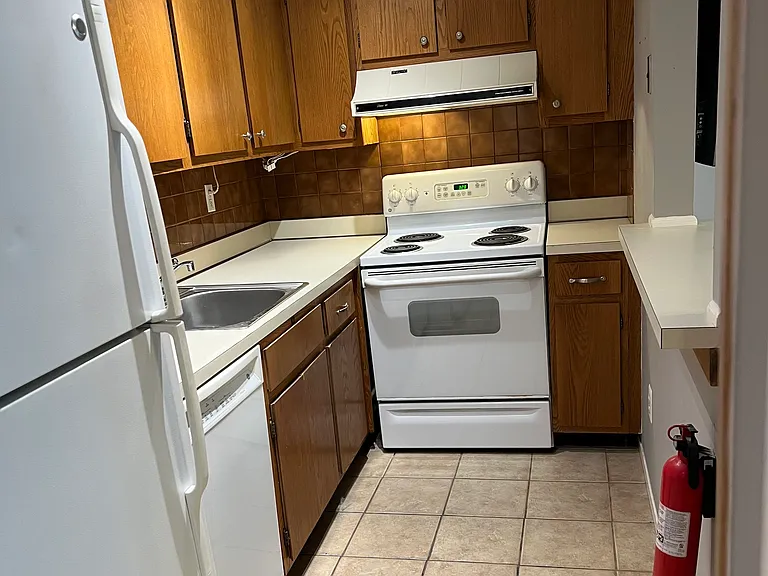 20-610 Delar Pkwy — Photo 7