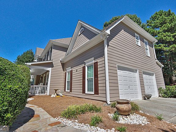 4th image of 2315 Walnut Grove Way