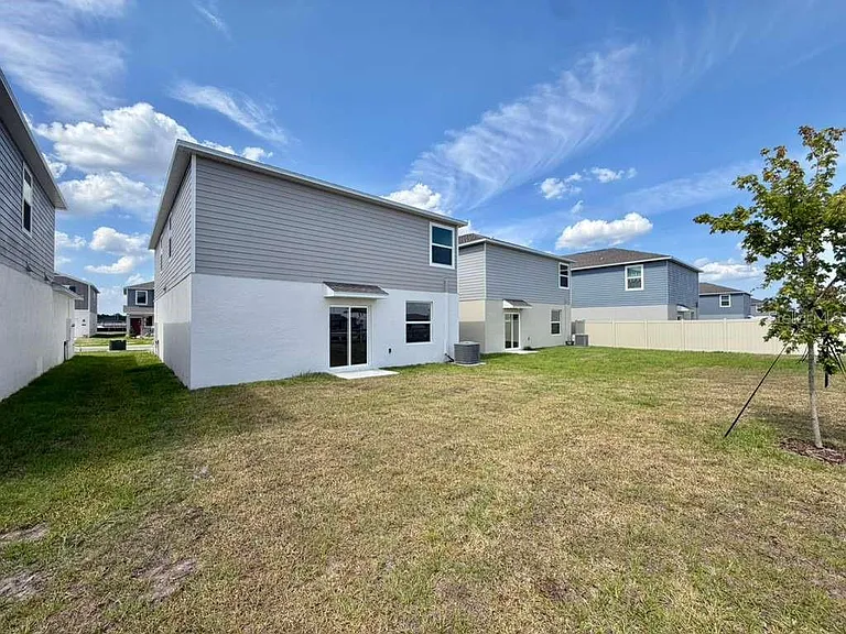 6472 Domizio Dr — Photo 24