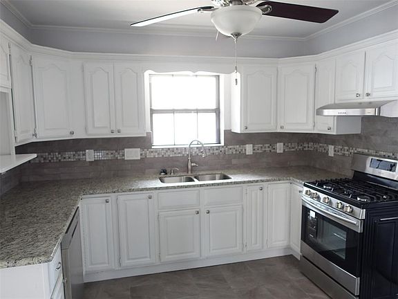 4th image of 4008 Chile Dr