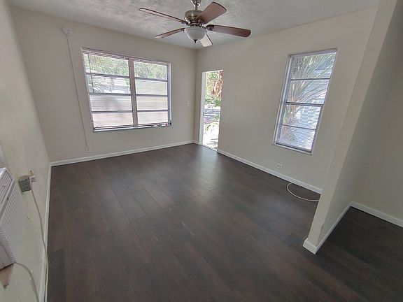 3rd image of 3906 Burlington Ave N