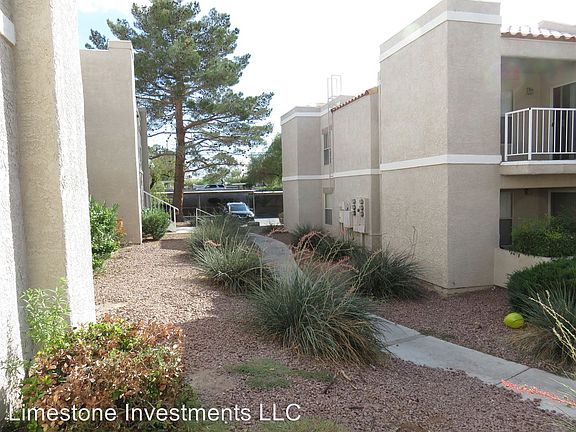 3rd image of 1620 E Sahara Ave