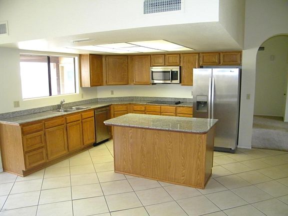 5th image of 10533 E Bella Vista Dr