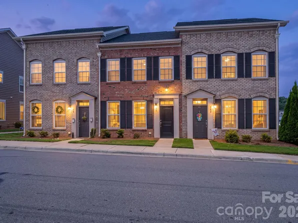 104 W Pine St, Lincolnton, NC 28092