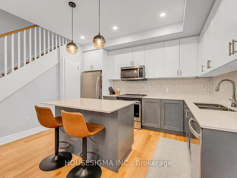 1190 Cawthra Rd #606 — Photo 13