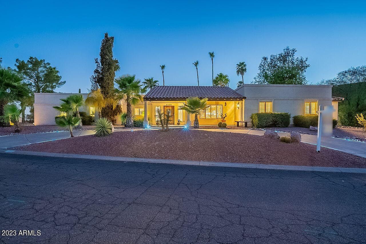 11038 N Indian Wells Dr