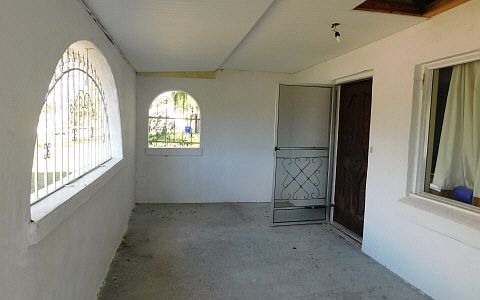 4th image of 3056 Oleander Dr