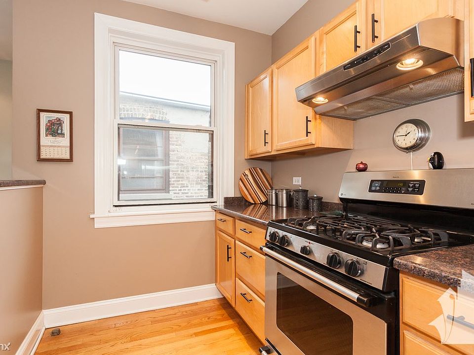 2017_12_27_1319_W_Addison_Unit_3A_12