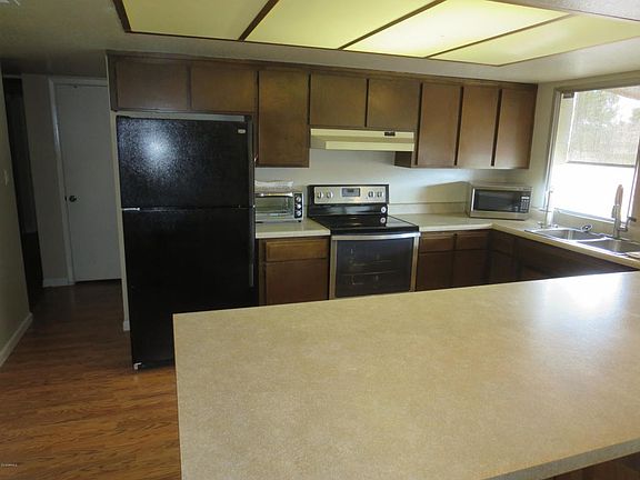 4th image of 3023 W Northview Ave
