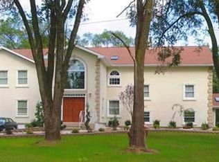 409 Crestwood St, Piscataway, NJ 08854