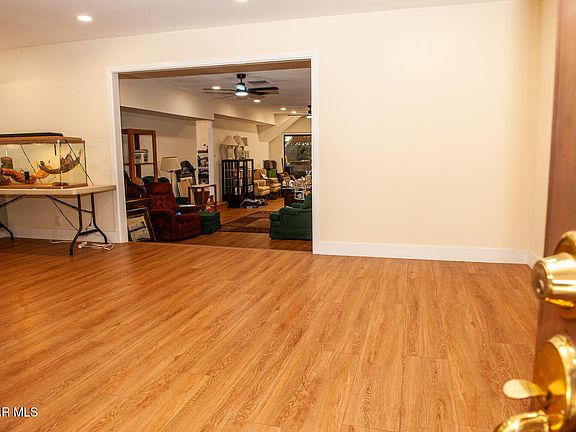4th image of 17912 Tiara St