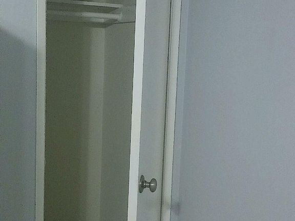 4th image of 327 S Alexandria Ave