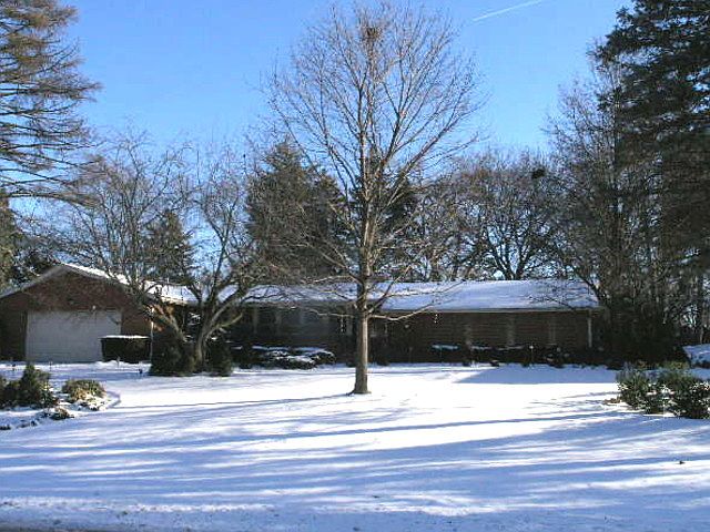 1st image of 357 S Elmwood Ln