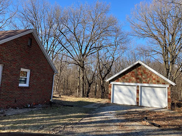 1403 W Hickory Grove Rd — Photo 19