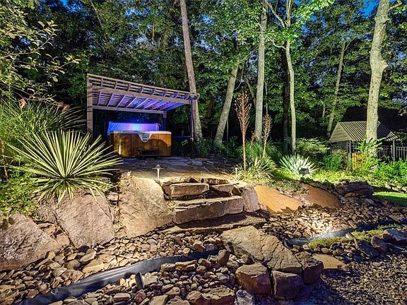 5th image of 2653 Creekstone Dr