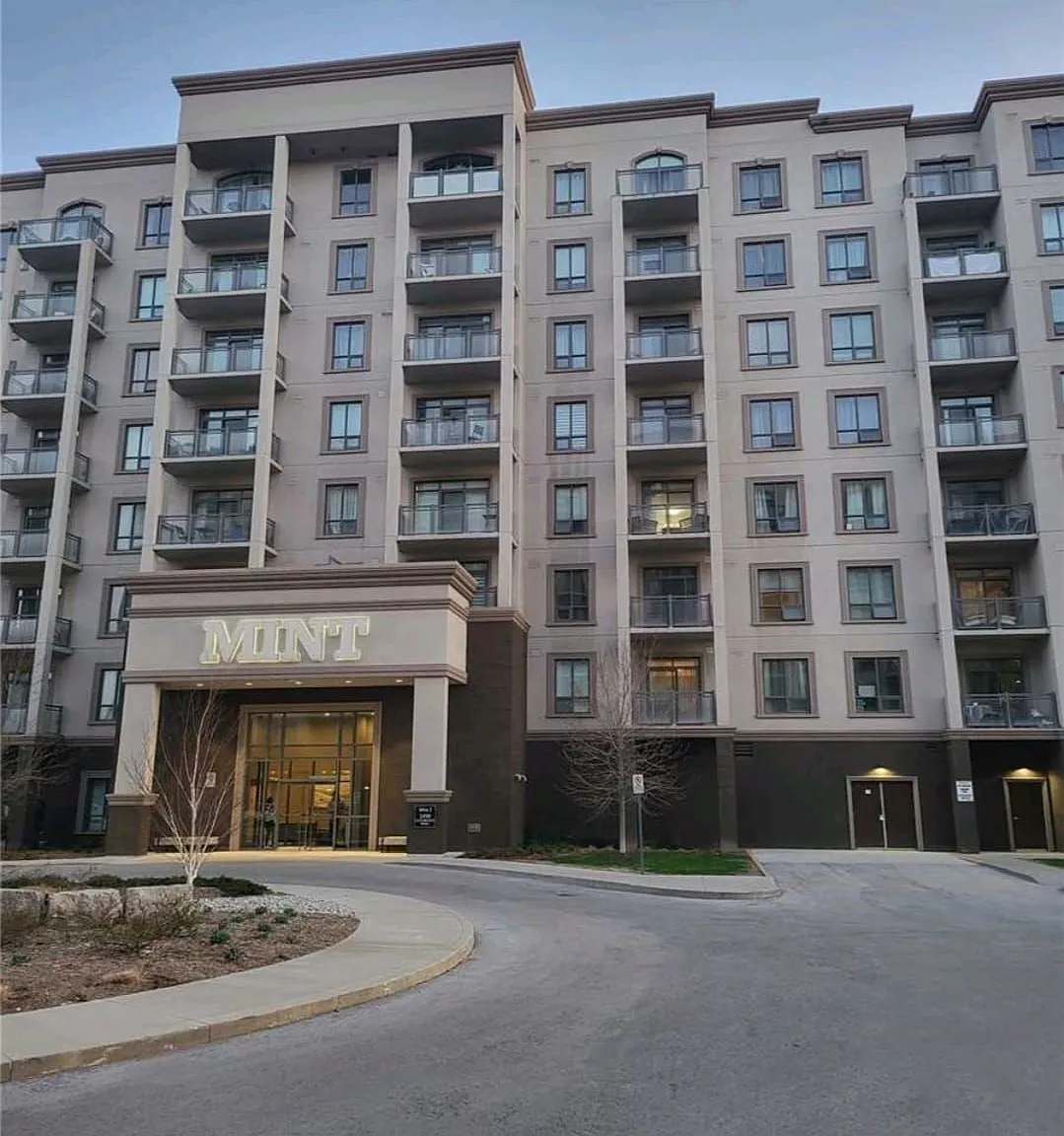 2 bed, $2,900 — Photo 1