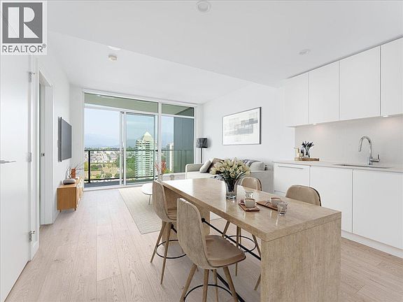 2nd image of 2181 Madison Ave #2505