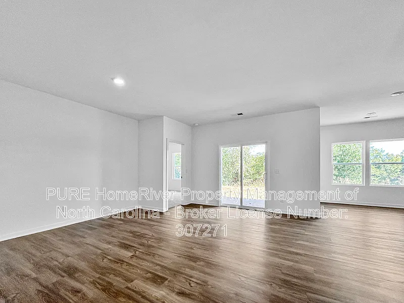 1526 Catskill Way