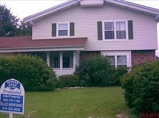 901 Fox Trail Dr, Lake Saint Louis, MO