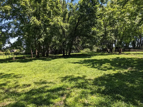 3619 N Bales Ave, Kansas City, MO 64117