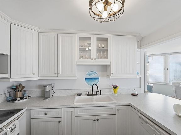 4th image of 3047 S Atlantic Ave APT 1205