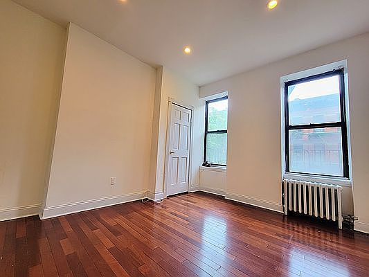 1st image of 447 E 78th St #3T