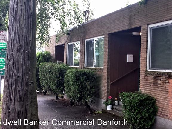 2nd image of 7622 Greenwood Ave N #3572462