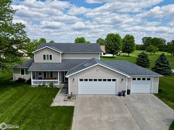3rd image of 2124 Ashwood Dr