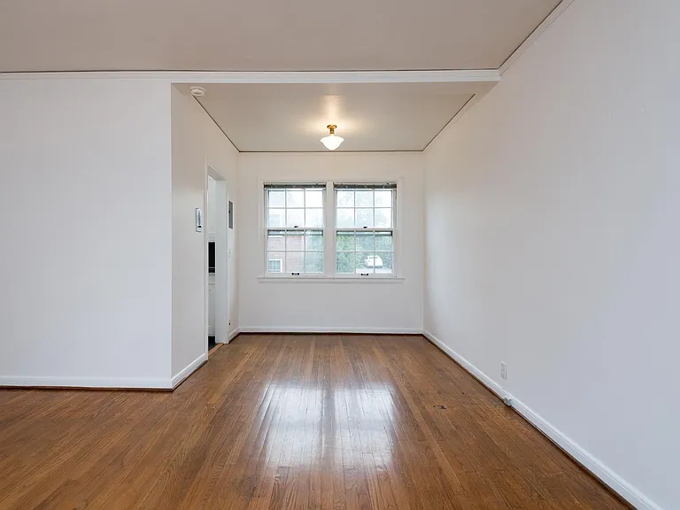 Sandycrest Terrace Apartments — Photo 43