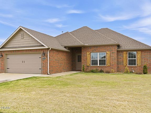 2nd image of 2230 Hunter Dr