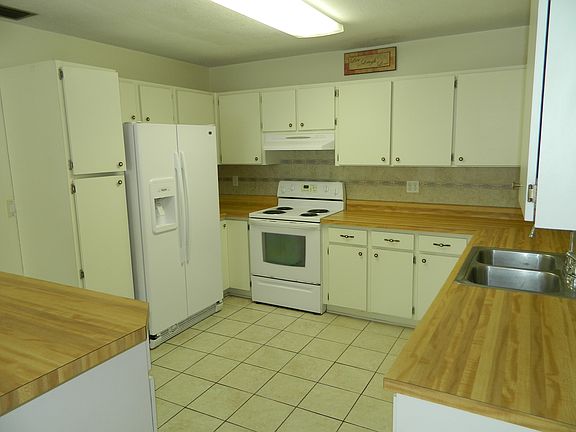 Large kitchen with island