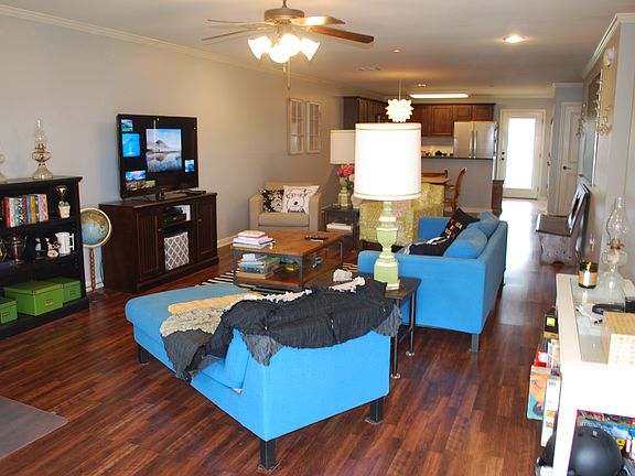 3rd image of 512 Ansley Blvd APT G