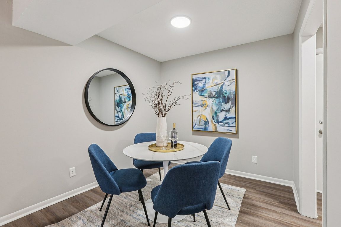 10-web-or-mls-N Michigan Rd 6a-S2211-010