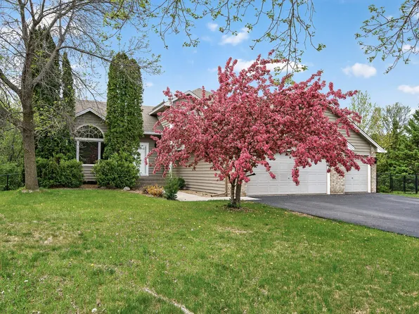 12058 Quay St NW, Coon Rapids, MN 55433